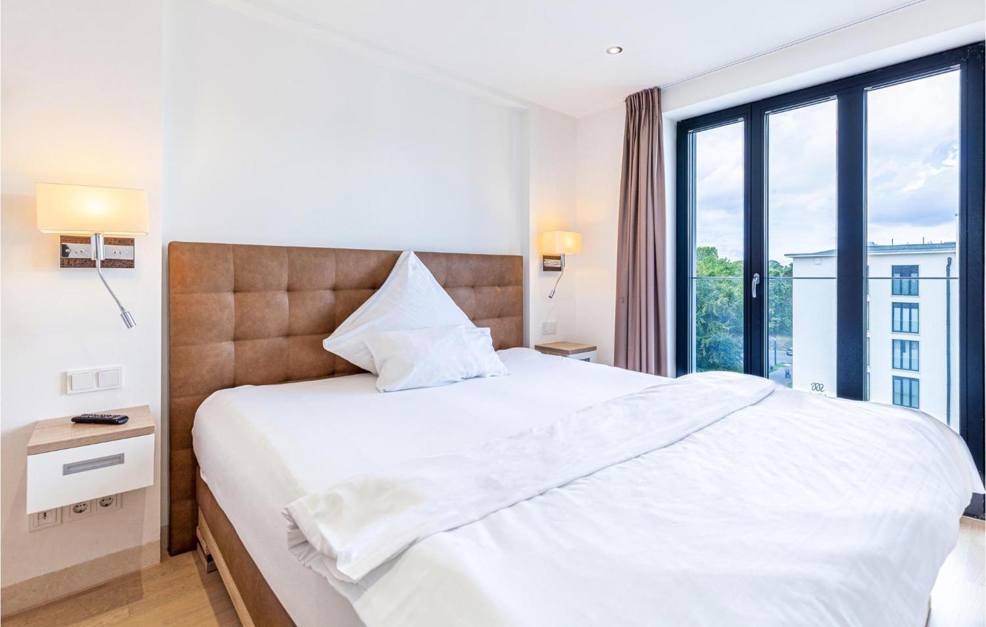 Penthouse Garden Apartment บินซ์ ภายนอก รูปภาพ